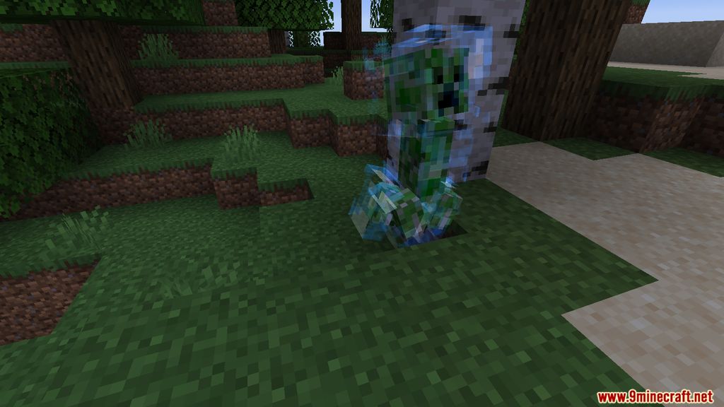 image 3 for Mod Naturally Charged Creepers (1.20.6) - increases the difficulty of the game