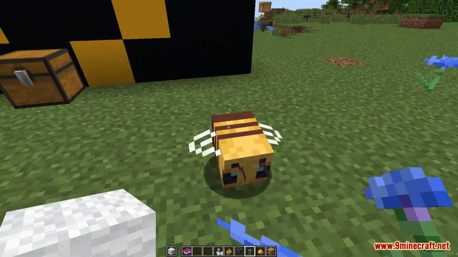 description_1 Bee Ore Data Pack (1.20.2, 1.19.4) - Unlock new Minecraft features!